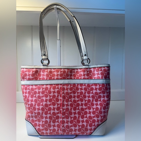 Coach Chelsea Signature Heritage Striped Tote - Picture 2 of 12